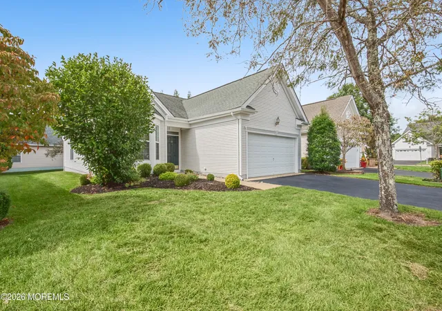 Photo 2 of Single family home for sale at 68 Stamford Dr, Jackson, NJ 08527 | MLS# 22629739 | Listing updated on 2026-09-24