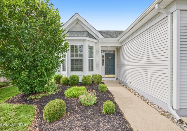 Photo 4 of Single family home for sale at 68 Stamford Dr, Jackson, NJ 08527 | MLS# 22629739 | Listing updated on 2026-09-24