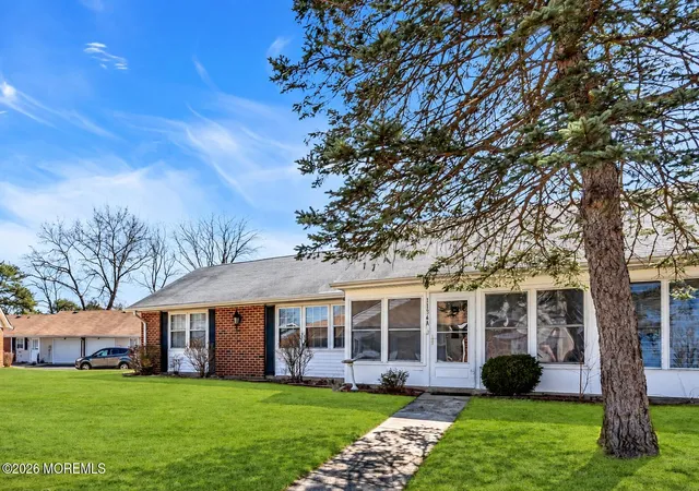 Photo 2 of Single family home for sale at 1134 A Argyll Cir, Lakewood, NJ 08701 | MLS# 22629787 | Listing updated on 2026-09-24