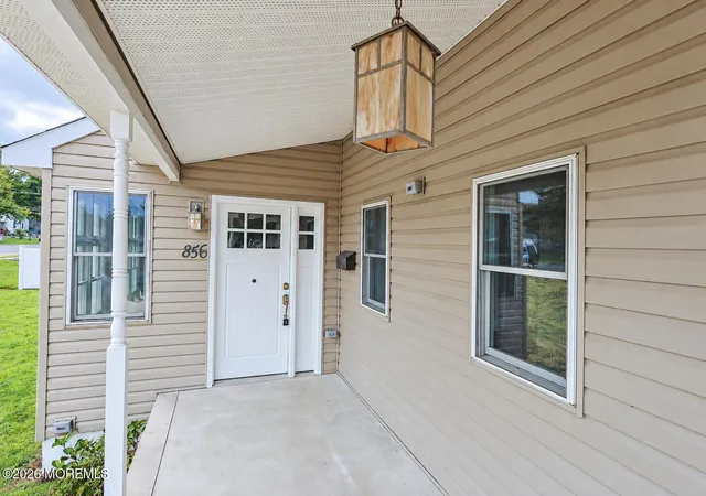 Photo 3 of Single family home for sale at 856 E Concourse, Aberdeen, NJ 07735 | MLS# 22629845 | Listing updated on 2026-09-26