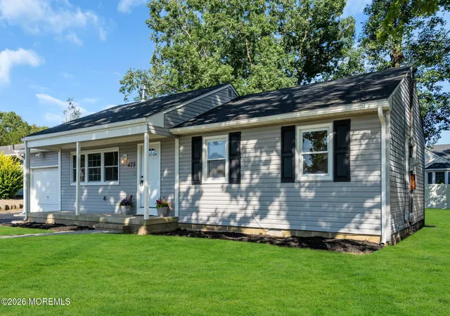 Photo 2 of Single family home for sale at 475 Lighthouse Dr, Manahawkin, NJ 08050 | MLS# 22629791 | Listing updated on 2026-09-20