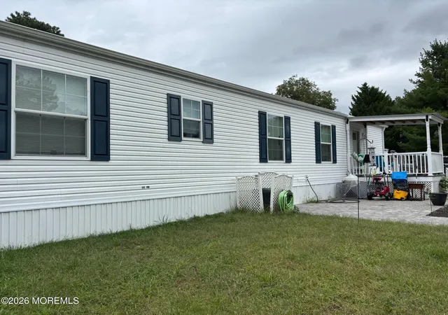Photo 4 of Manufactured home for sale at 9 Martin Dr, Whiting, NJ 08759 | MLS# 22629805 | Listing updated on 2026-09-20
