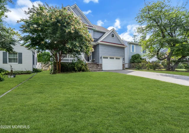 Photo 3 of Single family home for sale at 624 Delaware Ave, Point Pleasant Boro, NJ 08742 | MLS# 22629795 | Listing updated on 2026-09-28