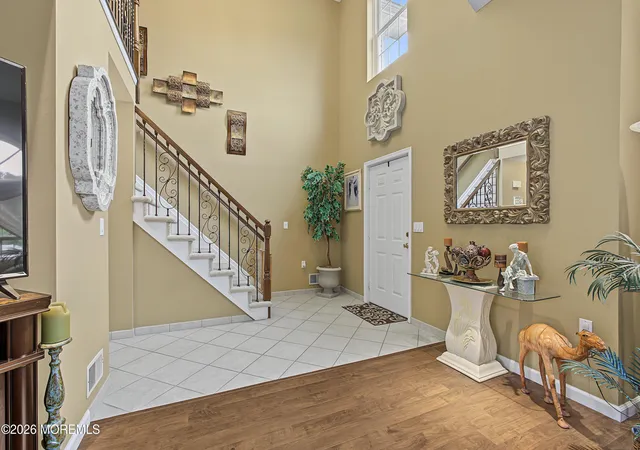 Photo 3 of Single family home for sale at 27 Silverbrooke Cir, Howell, NJ 07731 | MLS# 22629856 | Listing updated on 2026-10-04