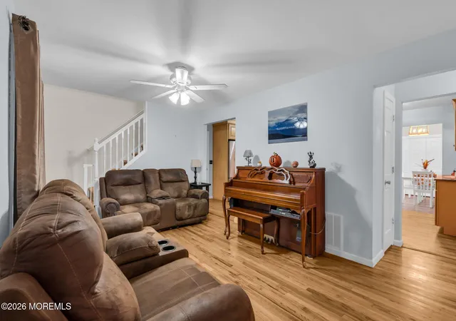 Photo 4 of Single family home for sale at 501 Lilac St, Lakehurst, NJ 08733 | MLS# 22630406 | Listing updated on 2026-09-30