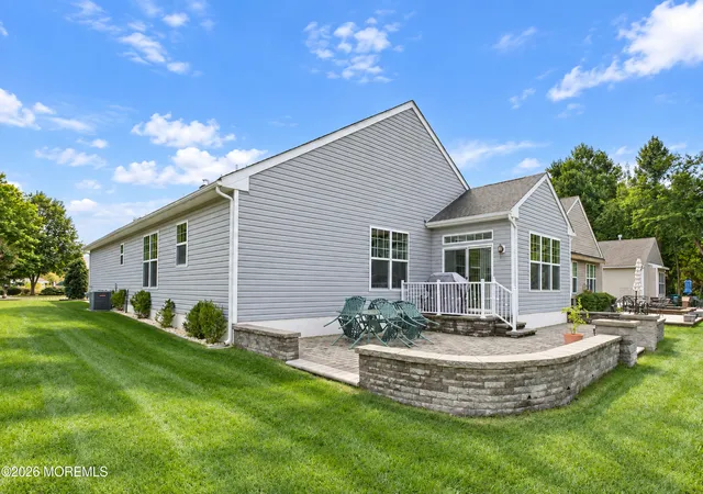 Photo 3 of Single family home for sale at 14 Stamford Dr, Jackson, NJ 08527 | MLS# 22630394 | Listing updated on 2026-09-25