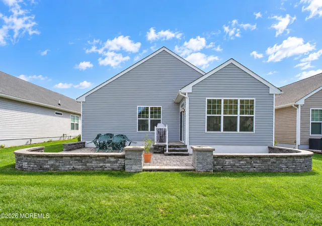 Photo 4 of Single family home for sale at 14 Stamford Dr, Jackson, NJ 08527 | MLS# 22630394 | Listing updated on 2026-09-25