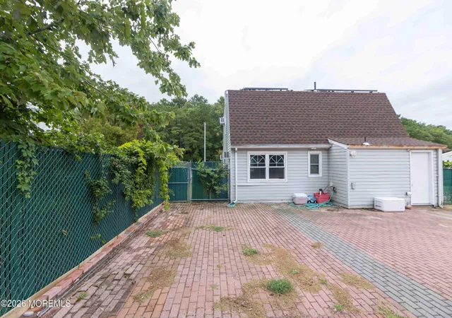 Photo 4 of Single family home for sale at 108 Lake Champlain Dr, Little Egg Harbor Twp, NJ 08087 | MLS# 22629906 | Listing updated on 2026-09-23