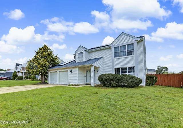Photo 3 of Single family home for sale at 46 Deer Run Dr S, Barnegat, NJ 08005 | MLS# 22630419 | Listing updated on 2026-09-27