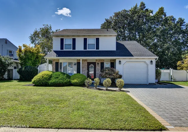 Photo 1 of Single family home for sale at 4 Scarlet Ln, Howell, NJ 07731 | MLS# 22629919 | Listing updated on 2026-10-07