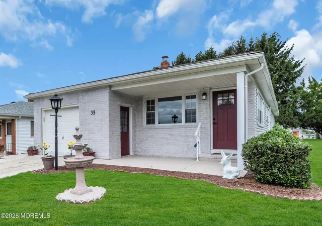 Photo 2 of Single family home for sale at 35 Puerto Vallarta St, Toms River, NJ 08757 | MLS# 22629927 | Listing updated on 2026-09-27
