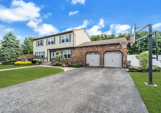 Photo 4 of Sale Pending at 30 Overhill Dr, Marlboro, NJ 07746 | MLS# 22630134 | Listing updated on 2026-10-02