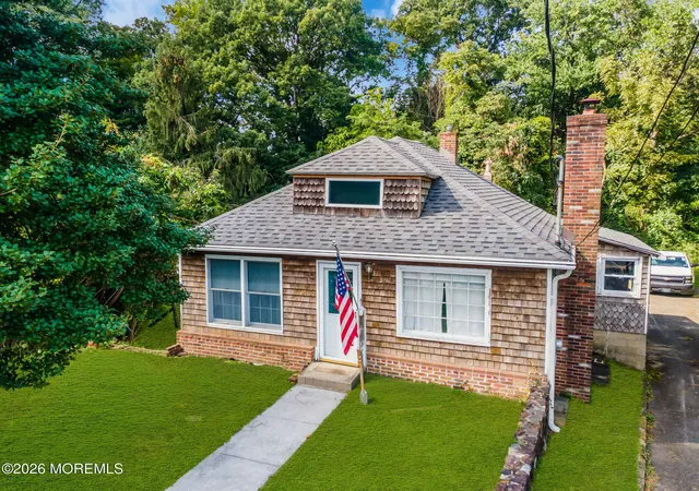 Photo 2 of Sale Pending at 148 Chapel Hl Rd, Red Bank, NJ 07701 | MLS# 22630380 | Listing updated on 2026-10-02