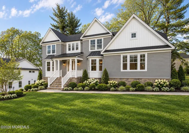 Photo 1 of Single family home for sale at 3 Barrington Ct, Holmdel, NJ 07733 | MLS# 22630218 | Listing updated on 2026-10-05