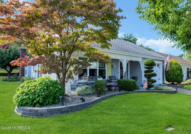 Photo 2 of Single family home for sale at 19 Weybridge Pl, Manchester, NJ 08759 | MLS# 22630065 | Listing updated on 2026-09-29