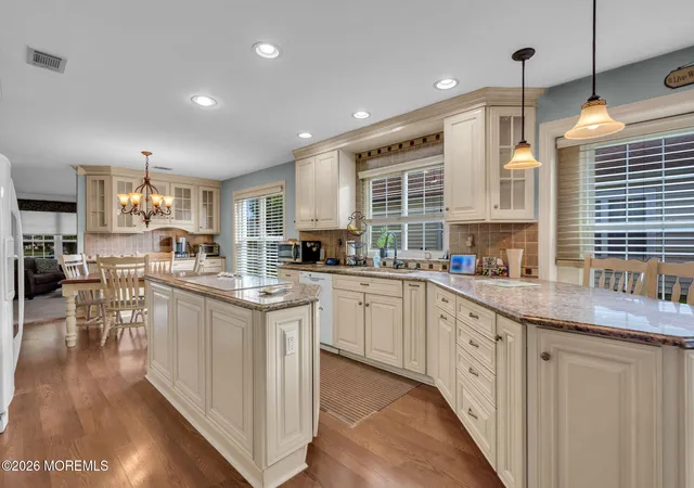 Photo 4 of Single family home for sale at 19 Weybridge Pl, Manchester, NJ 08759 | MLS# 22630065 | Listing updated on 2026-09-29