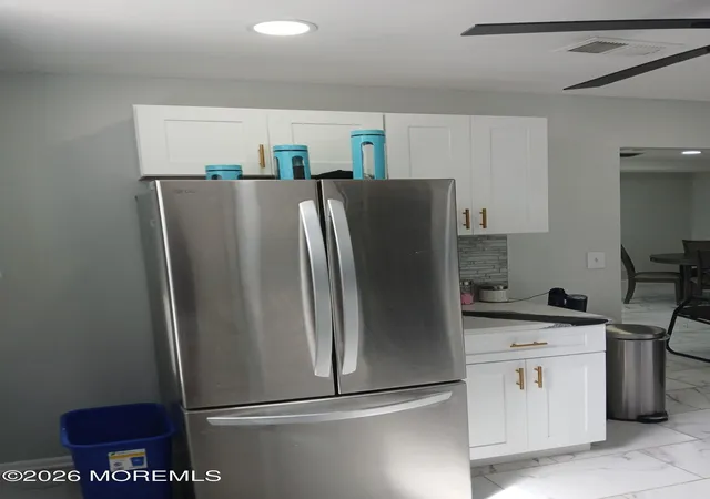 Photo 3 of Condo for sale at 274 College Dr, Edison, NJ 08817 | MLS# 22629998 | Listing updated on 2026-09-22