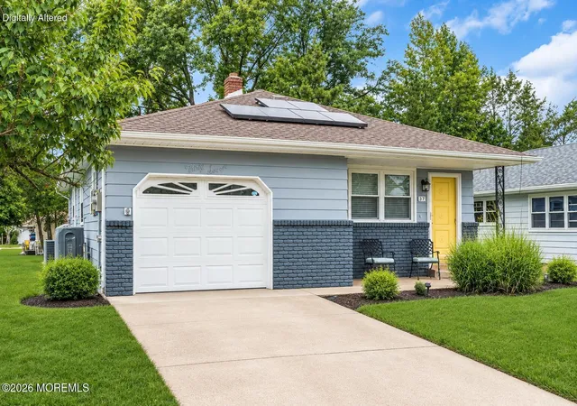 Photo 2 of Single family home for sale at 37 Scarborough Pl, Toms River, NJ 08757 | MLS# 22630002 | Listing updated on 2026-10-05