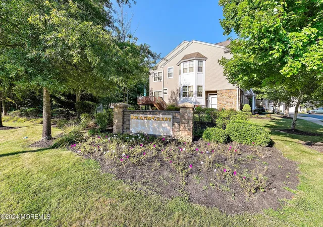 Photo 2 of Condo for sale at 5 Ocean Breeze Ct, Manahawkin, NJ 08050 | MLS# 22629997 | Listing updated on 2026-10-04