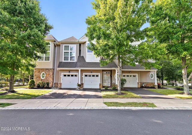 Photo 3 of Condo for sale at 5 Ocean Breeze Ct, Manahawkin, NJ 08050 | MLS# 22629997 | Listing updated on 2026-10-04