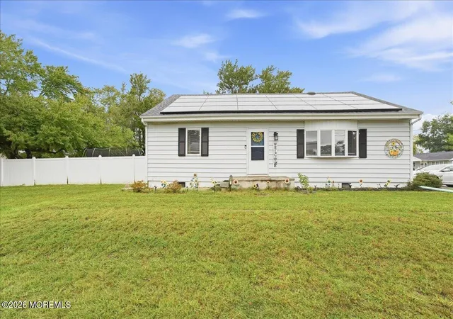 Photo 2 of Single family home for sale at 552 Lloyd Rd, Toms River, NJ 08753 | MLS# 22630093 | Listing updated on 2026-09-23