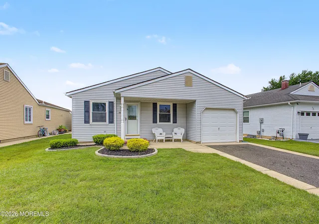 Photo 22 of Single family home for sale at 28 Prince Charles Dr, Toms River, NJ 08757 | MLS# 22630021 | Listing updated on 2026-10-05