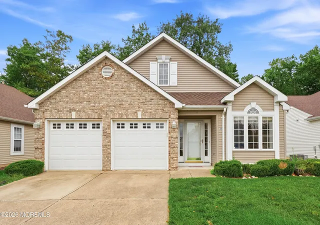 Photo 2 of Single family home for sale at 16 Angus Ct, Jackson, NJ 08527 | MLS# 22630250 | Listing updated on 2026-09-24