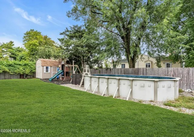 Photo 4 of Single family home for sale at 655 Ellicott Ave, Toms River, NJ 08753 | MLS# 22630101 | Listing updated on 2026-09-24