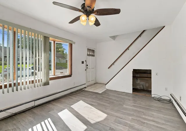 Photo 4 of Sale Pending at 11 Kendall Dr, Parlin, NJ 08859 | MLS# 22630029 | Listing updated on 2026-09-29
