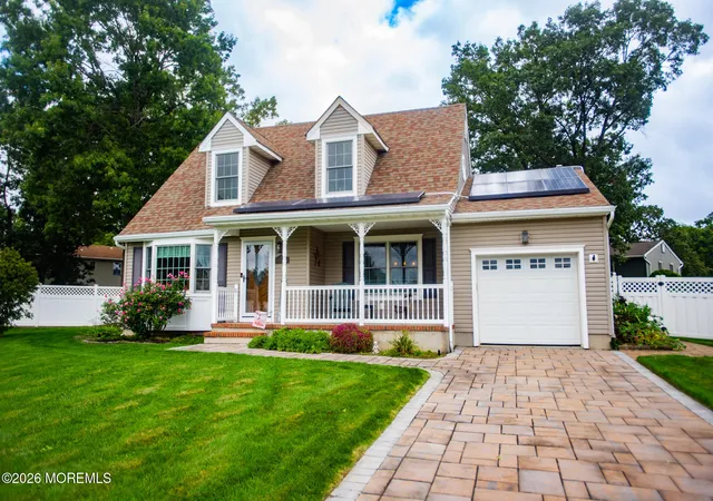 Photo 1 of Single family home for sale at 107 Eric Ct, Toms River, NJ 08753 | MLS# 22630339 | Listing updated on 2026-10-08