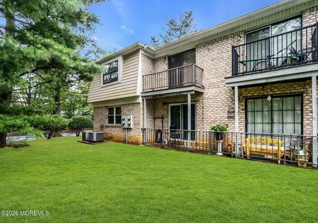Photo 19 of Condo for sale at 402 Silver Ct, Hamilton Square, NJ 08690 | MLS# 22630177 | Listing updated on 2026-10-02