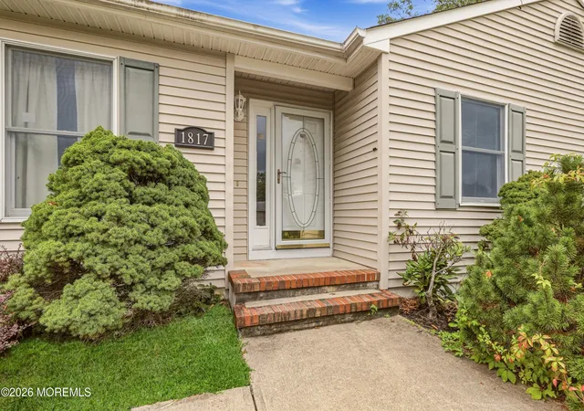 Photo 2 of Single family home for sale at 1817 3rd Avenue, Toms River, NJ 08757 | MLS# 22630297 | Listing updated on 2026-09-24