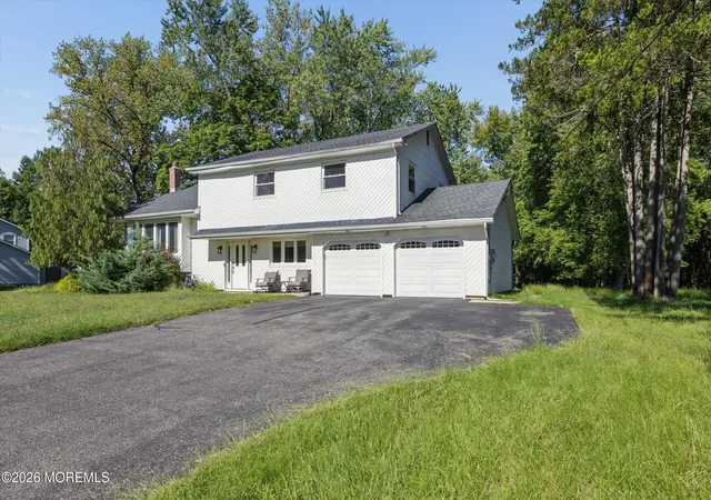Photo 1 of Single family home for sale at 4 Wylie Ter, Morganville, NJ 07751 | MLS# 22630068 | Listing updated on 2026-10-06
