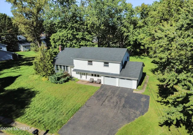 Photo 3 of Single family home for sale at 4 Wylie Ter, Morganville, NJ 07751 | MLS# 22630068 | Listing updated on 2026-10-06