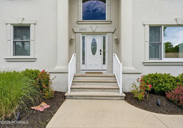 Photo 3 of Single family home for sale at 1910 Holbrook St, Oakhurst, NJ 07755 | MLS# 22630405 | Listing updated on 2026-09-25