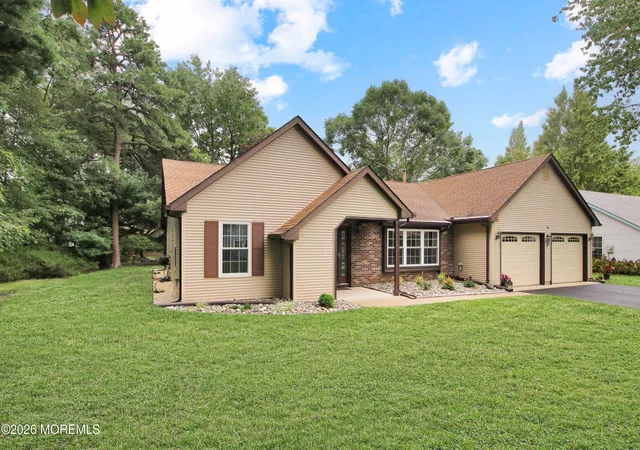 Photo 2 of Single family home for sale at 74 Morning Glory Ln, Whiting, NJ 08759 | MLS# 22630216 | Listing updated on 2026-09-25