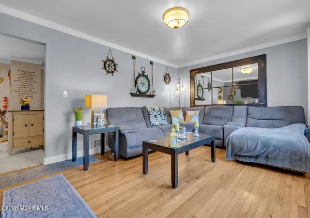 Photo 4 of Single family home for sale at 253 Mount Pleasant Ave, Woodland Park, NJ 07424 | MLS# 22630128 | Listing updated on 2026-10-04