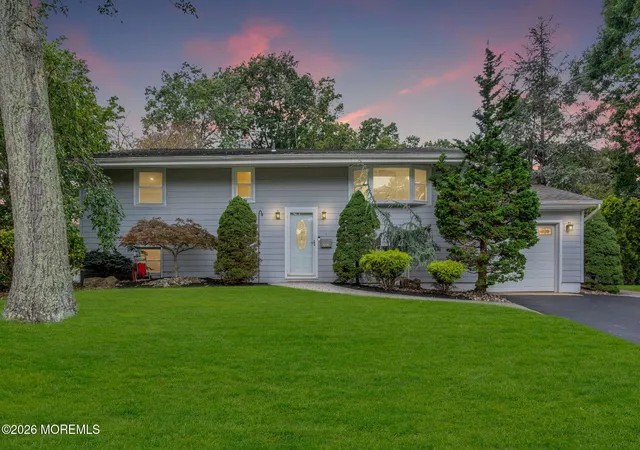 Photo 1 of Single family home for sale at 9 Kensington Dr, Howell, NJ 07731 | MLS# 22630178 | Listing updated on 2026-10-06