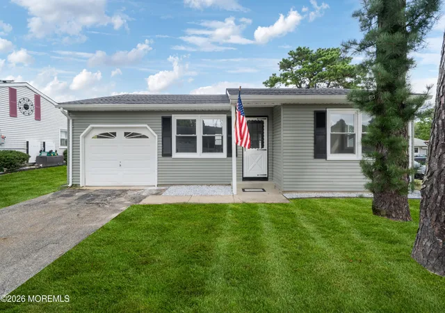 Photo 1 of Single family home for sale at 18 N Chestnut Ave, Whiting, NJ 08759 | MLS# 22630160 | Listing updated on 2026-09-26