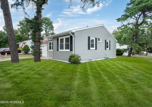 Photo 2 of Single family home for sale at 18 N Chestnut Ave, Whiting, NJ 08759 | MLS# 22630160 | Listing updated on 2026-09-26