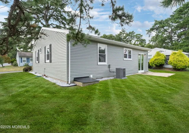 Photo 3 of Single family home for sale at 18 N Chestnut Ave, Whiting, NJ 08759 | MLS# 22630160 | Listing updated on 2026-09-26