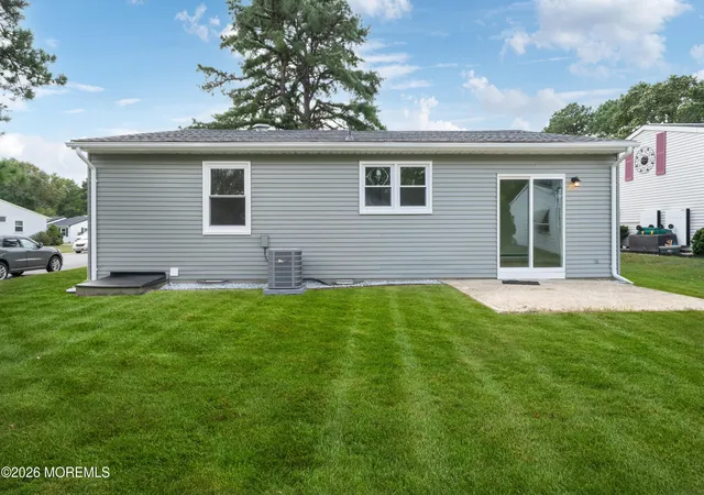 Photo 4 of Single family home for sale at 18 N Chestnut Ave, Whiting, NJ 08759 | MLS# 22630160 | Listing updated on 2026-09-26