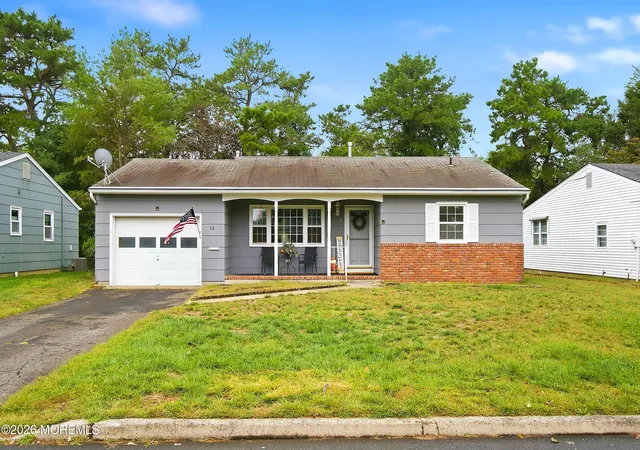 Photo 2 of Single family home for sale at 14 York St, Toms River, NJ 08757 | MLS# 22630362 | Listing updated on 2026-09-25