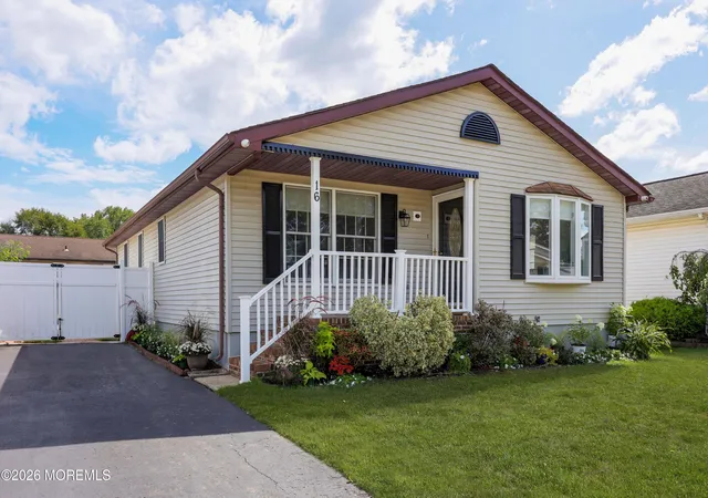Photo 1 of Single family home for sale at 16 Pine Tree Ln, Englishtown, NJ 07726 | MLS# 22630181 | Listing updated on 2026-09-27
