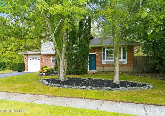 Photo 3 of Single family home for sale at 45 Oak Ter, Howell, NJ 07731 | MLS# 22630370 | Listing updated on 2026-10-07