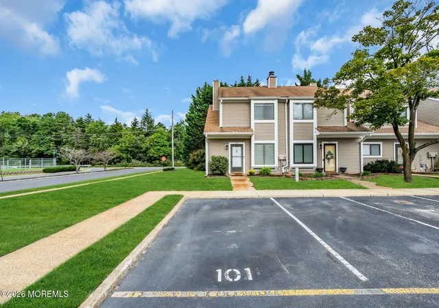 Photo 2 of Condo for sale at 101 Sandra Pl #101, Brick, NJ 08724 | MLS# 22630274 | Listing updated on 2026-09-26