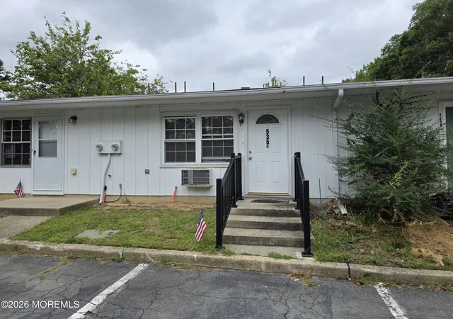Photo 2 of Single family home for sale at 535 Dartmoor Ct #C, Lakewood, NJ 08701 | MLS# 22630238 | Listing updated on 2026-09-27