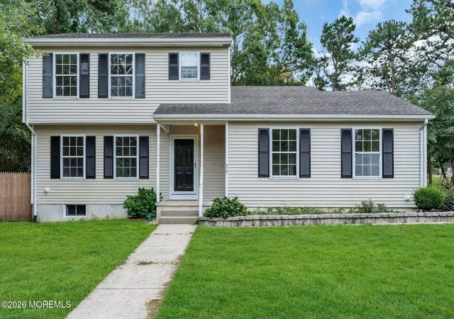 Photo 1 of Single family home for sale at 579 Coral Ln, Manahawkin, NJ 08050 | MLS# 22630403 | Listing updated on 2026-09-25