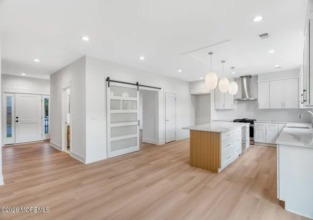 Photo 3 of Single family home for sale at 327 Arlington Ave N, Bayville, NJ 08721 | MLS# 22630252 | Listing updated on 2026-10-04