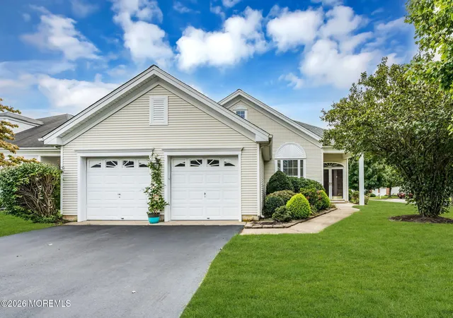 Photo 1 of Sale Pending at 2 Summerlawn Dr, Lakewood, NJ 08701 | MLS# 22630765 | Listing updated on 2026-10-08